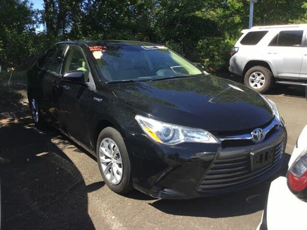 Image 2016 Toyota Camry hybrid Le fwd