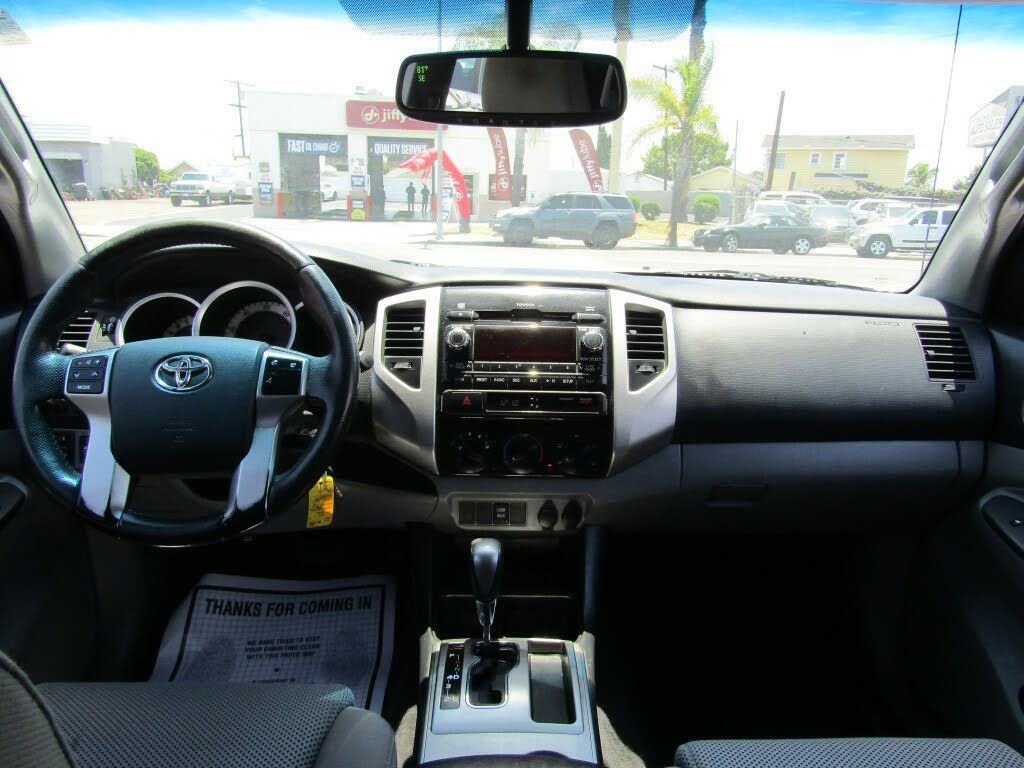 Image 2012 Toyota Tacoma Prerunner double cab v6 lb
